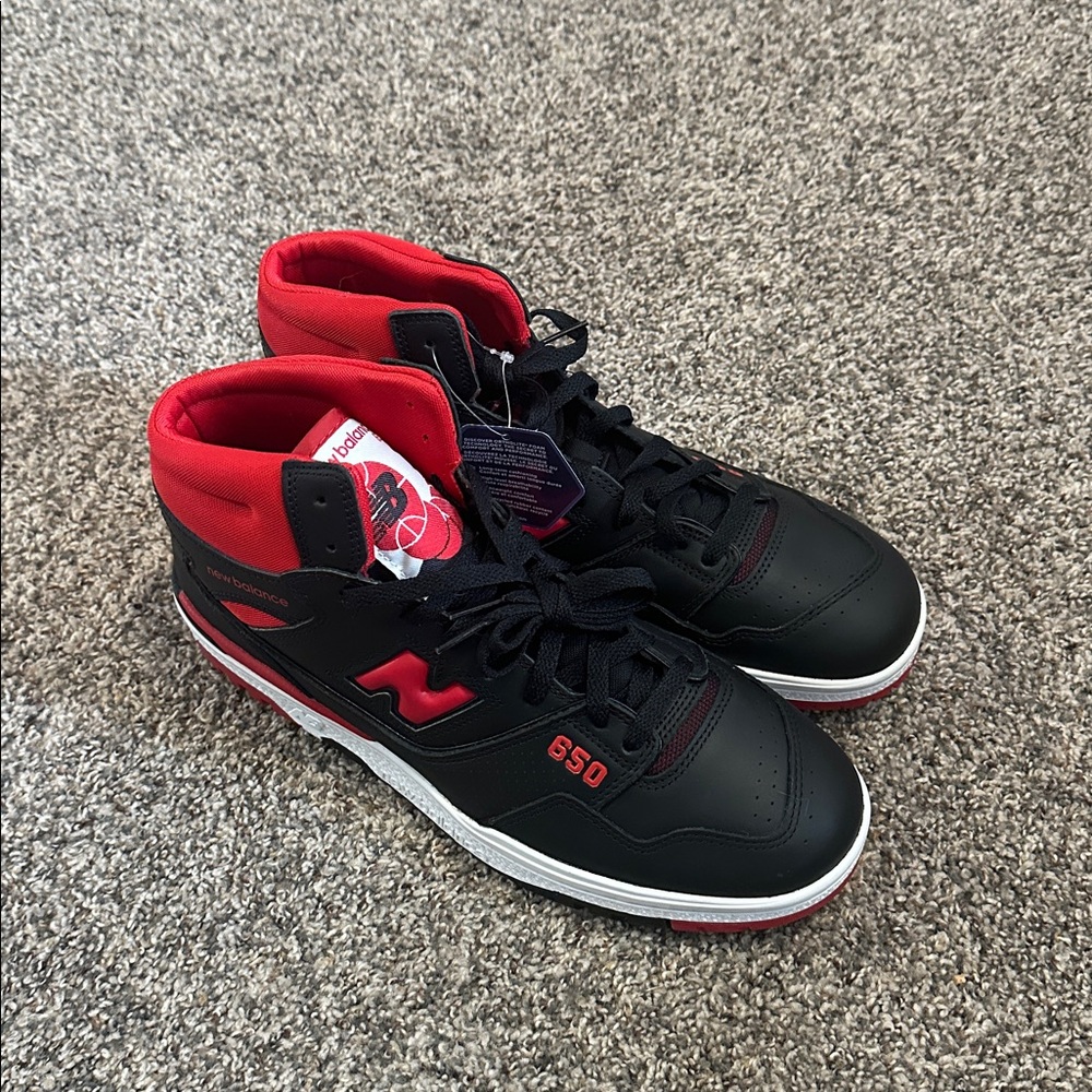 NWT New Balance Basketball Shoes Men’s Size 11.5